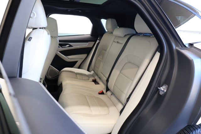 2024 Jaguar F-PACE P250 R-Dynamic S