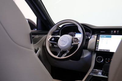 2024 Jaguar F-PACE P250 R-Dynamic S