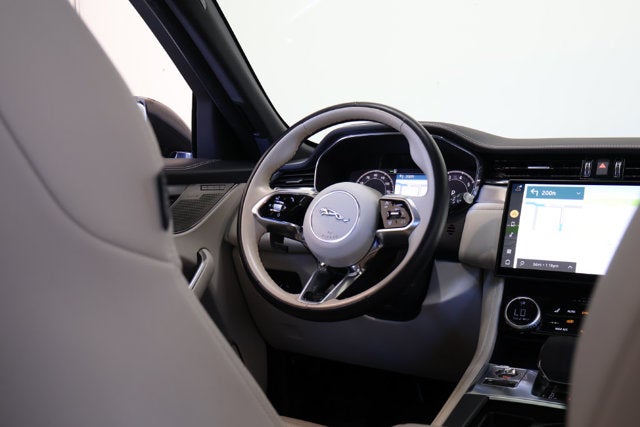 2024 Jaguar F-PACE P250 R-Dynamic S