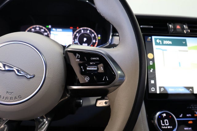 2024 Jaguar F-PACE P250 R-Dynamic S
