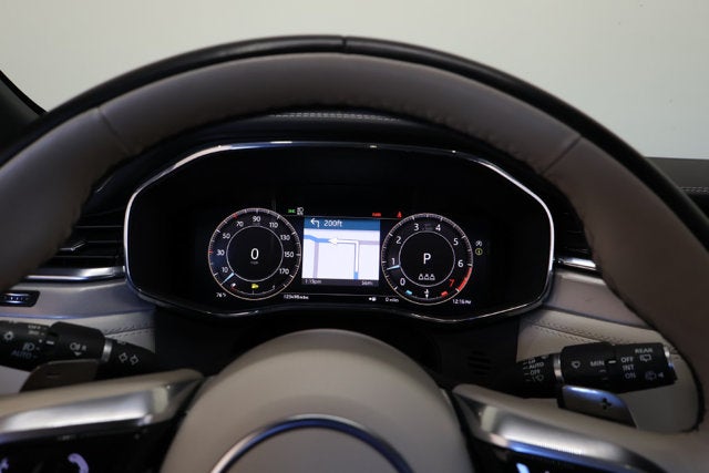 2024 Jaguar F-PACE P250 R-Dynamic S