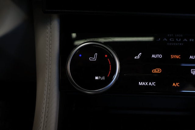 2024 Jaguar F-PACE P250 R-Dynamic S