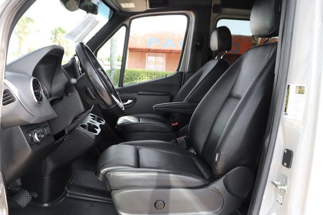 2022 Mercedes-Benz Sprinter 2500 Crew 170 WB