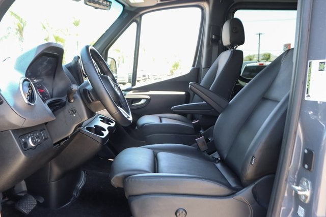 2025 Mercedes-Benz Sprinter 2500 Crew 144 WB