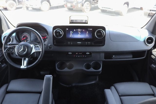 2025 Mercedes-Benz Sprinter 2500 Crew 144 WB