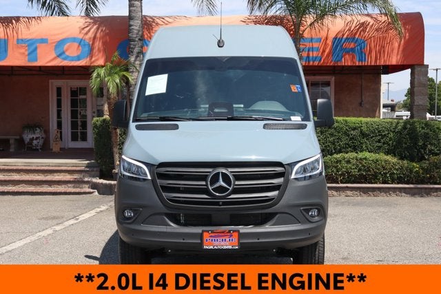 2025 Mercedes-Benz Sprinter 2500 Cargo 144 WB