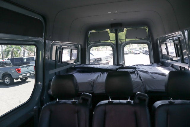 2023 Mercedes-Benz Sprinter 2500 Crew 144 WB