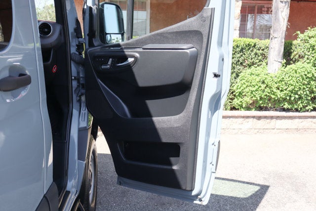 2023 Mercedes-Benz Sprinter 2500 Crew 144 WB