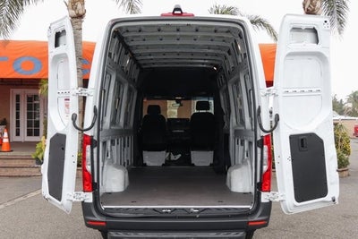 2022 Mercedes-Benz Sprinter 2500 Cargo 170 WB