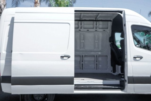 2022 Mercedes-Benz Sprinter 2500 Cargo 144 WB
