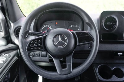 2022 Mercedes-Benz Sprinter 2500 Cargo 144 WB