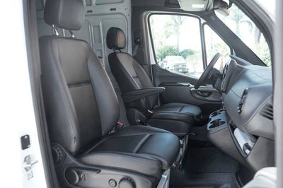 2022 Mercedes-Benz Sprinter 2500 Cargo 144 WB