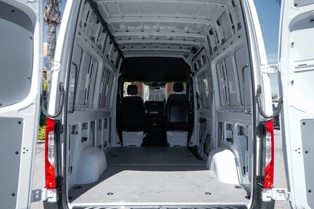 2022 Mercedes-Benz Sprinter 2500 Cargo 144 WB
