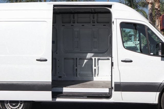 2022 Mercedes-Benz Sprinter 2500 Cargo 144 WB