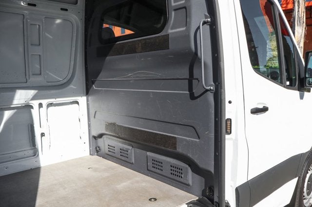 2022 Mercedes-Benz Sprinter 2500 Cargo 144 WB