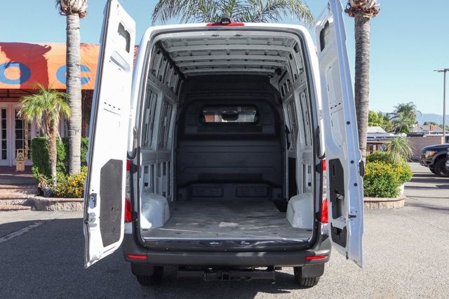 2022 Mercedes-Benz Sprinter 2500 Cargo 144 WB