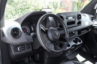 2025 Mercedes-Benz Sprinter 2500 Cargo 144 WB