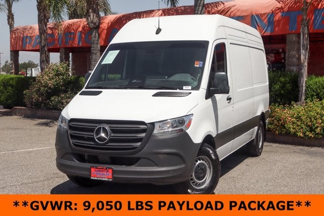 2025 Mercedes-Benz Sprinter 2500 Cargo 144 WB