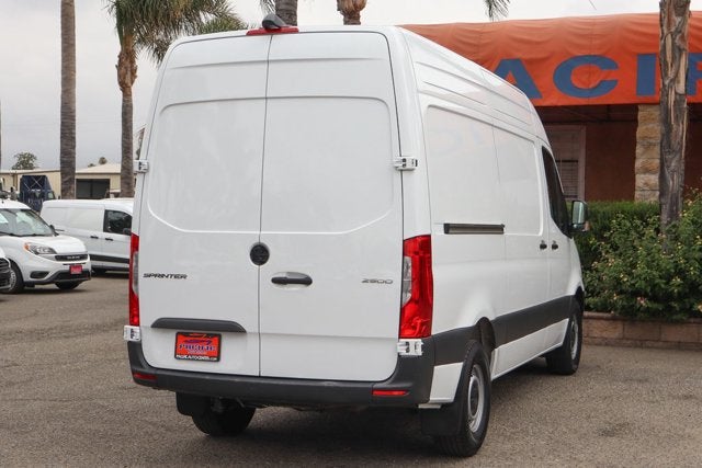2025 Mercedes-Benz Sprinter 2500 Cargo 144 WB