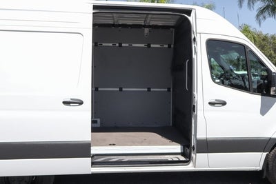 2025 Mercedes-Benz Sprinter 2500 Cargo 144 WB