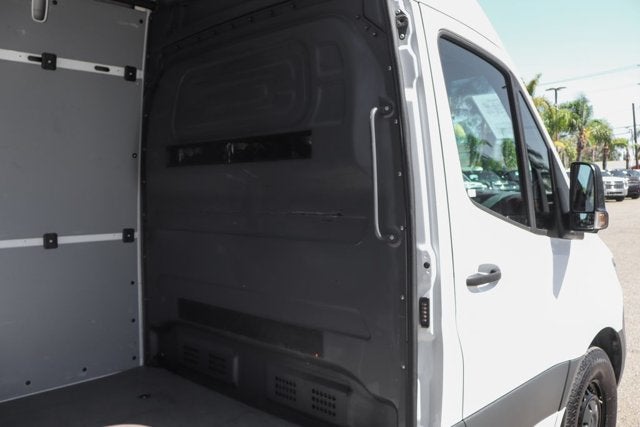 2025 Mercedes-Benz Sprinter 2500 Cargo 144 WB