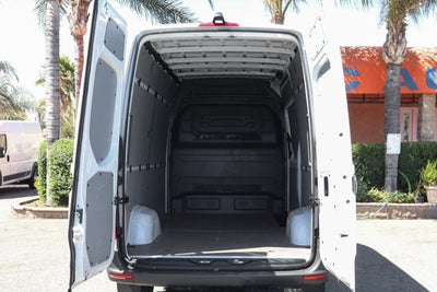 2025 Mercedes-Benz Sprinter 2500 Cargo 144 WB