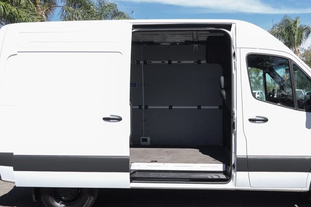 2025 Mercedes-Benz Sprinter 2500 Cargo 144 WB