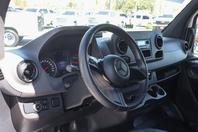 2025 Mercedes-Benz Sprinter 2500 Cargo 144 WB
