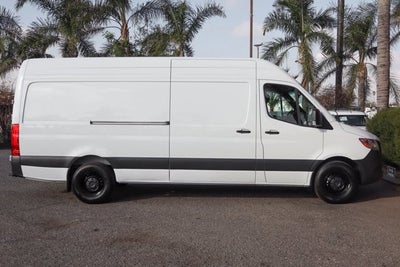 2025 Mercedes-Benz Sprinter 2500 Cargo 170 WB