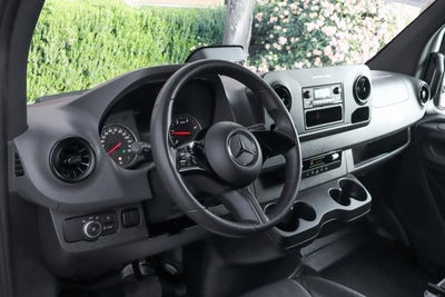 2025 Mercedes-Benz Sprinter 2500 Cargo 170 WB