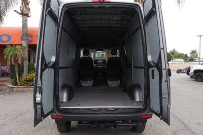 2024 Mercedes-Benz Sprinter 2500 Cargo 144 WB