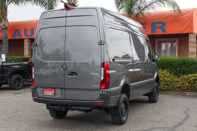 2024 Mercedes-Benz Sprinter 2500 Cargo 144 WB