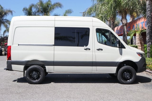 2023 Mercedes-Benz Sprinter 2500 Cargo 144 WB