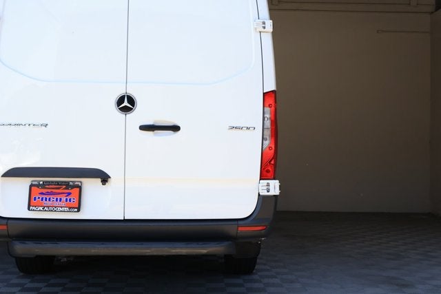 2023 Mercedes-Benz Sprinter Cargo Van Cargo 170 WB