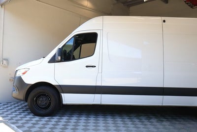 2023 Mercedes-Benz Sprinter Cargo Van Cargo 170 WB