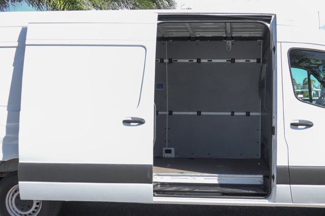 2023 Mercedes-Benz Sprinter 2500 Cargo 170 WB