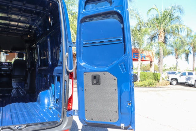 2025 Mercedes-Benz Sprinter 2500 Cargo 170 WB