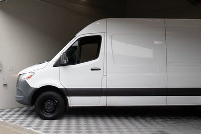 2022 Mercedes-Benz Sprinter Cargo Van Cargo 170 WB
