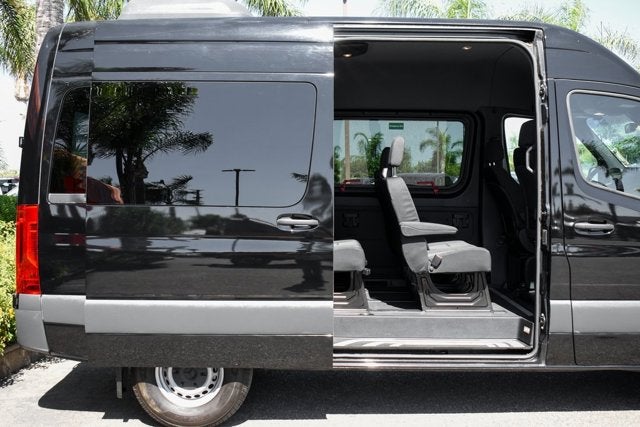 2021 Mercedes-Benz Sprinter 2500 Passenger 144 WB