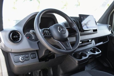 2021 Mercedes-Benz Sprinter 2500 Passenger 144 WB