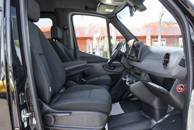 2021 Mercedes-Benz Sprinter 2500 Passenger 144 WB