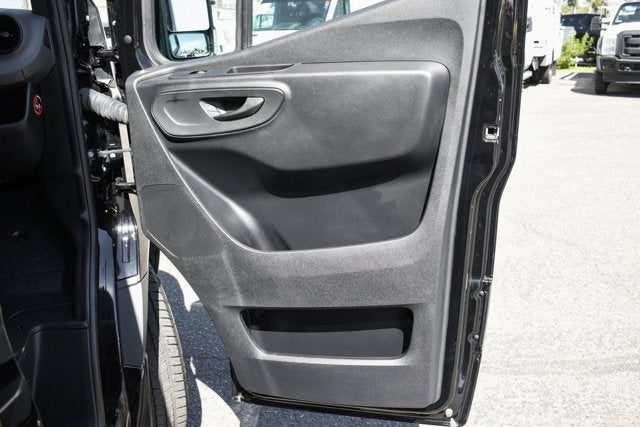 2021 Mercedes-Benz Sprinter 2500 Passenger 144 WB