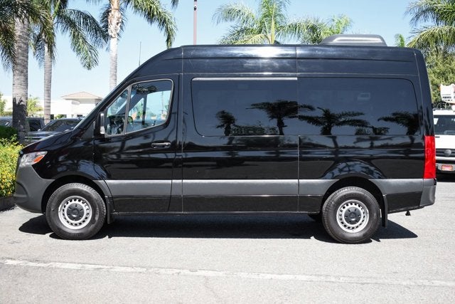 2021 Mercedes-Benz Sprinter 2500 Passenger 144 WB