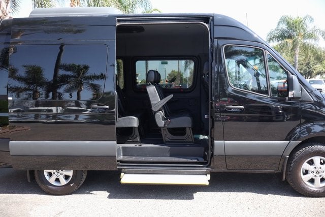 2021 Mercedes-Benz Sprinter 2500 Passenger 144 WB