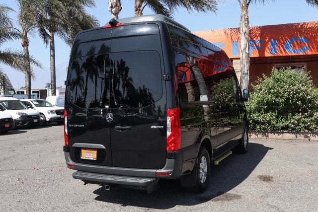 2021 Mercedes-Benz Sprinter 2500 Passenger 144 WB