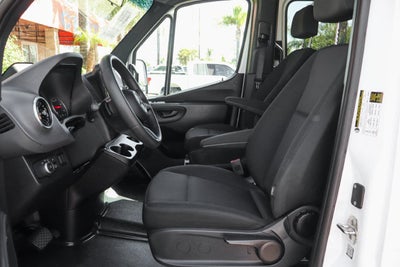 2026 Mercedes-Benz Sprinter 2500 Passenger 170 WB