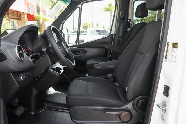 2026 Mercedes-Benz Sprinter 2500 Passenger 170 WB