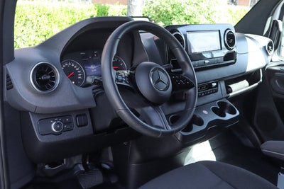 2026 Mercedes-Benz Sprinter 2500 Passenger 170 WB