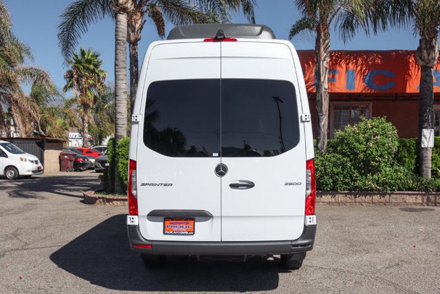 2026 Mercedes-Benz Sprinter 2500 Passenger 170 WB