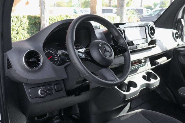 2026 Mercedes-Benz Sprinter 2500 Passenger 170 WB